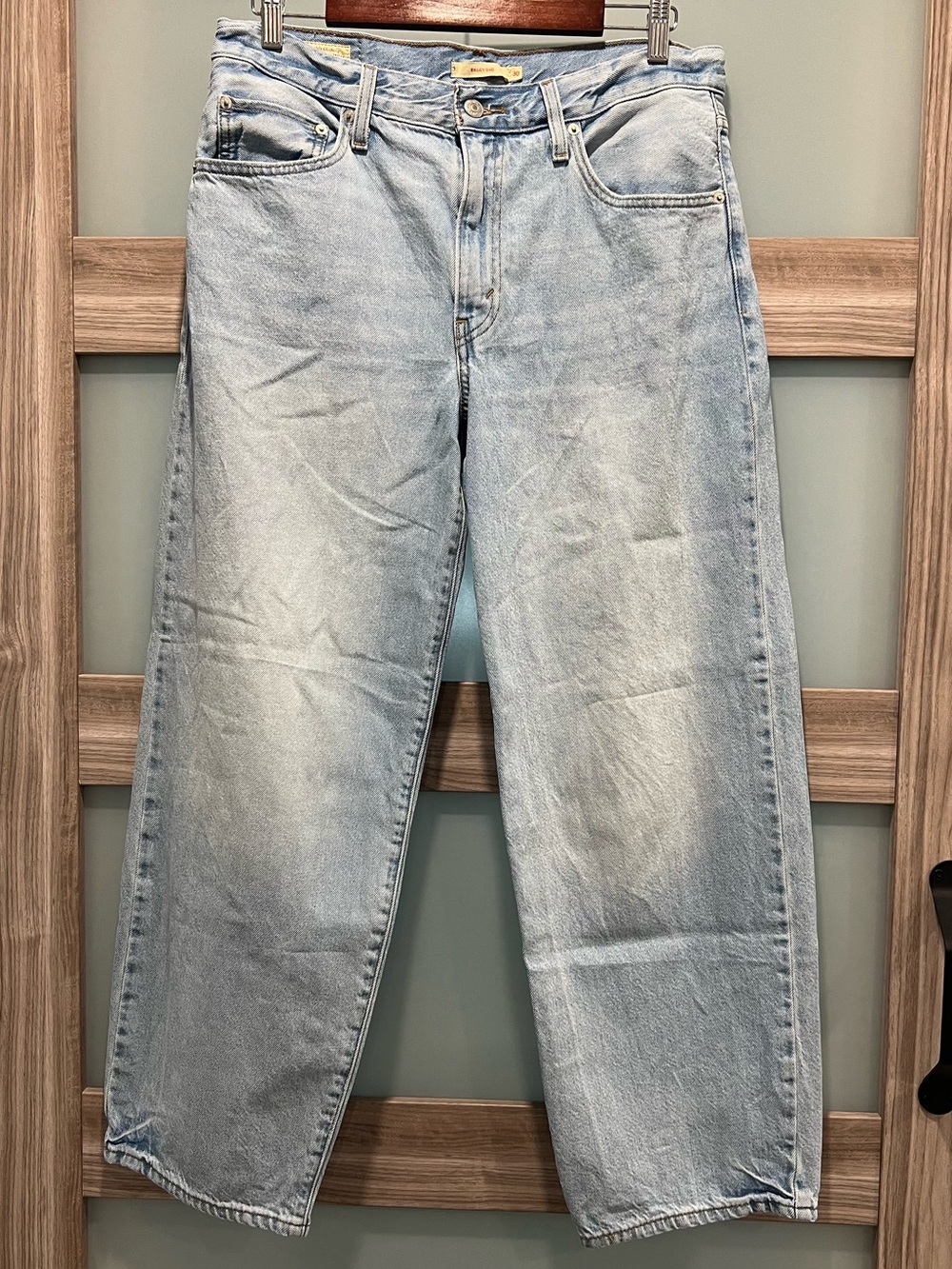Levi’s | Women’s Baggy Dad Jeans Light Wash